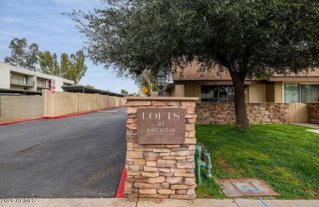 3807 N 30th Street unit: 8 photos photos