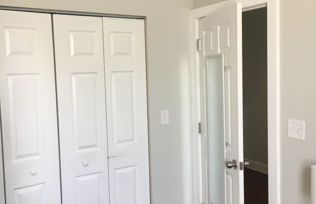 2906 N Ridgeway Ave, Unit 3, Chicago, IL 60618 photos photos