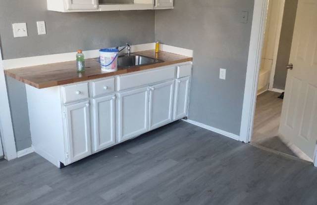 Cozy & Affordable 2-Bedroom Home at 4501 Hyde Ave Gallery 4