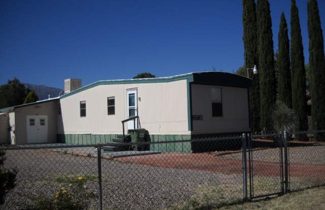 Cute trailer in Golden Acres - 3731 South Inca Dove Place, Sierra Vista Southeast, AZ 85650