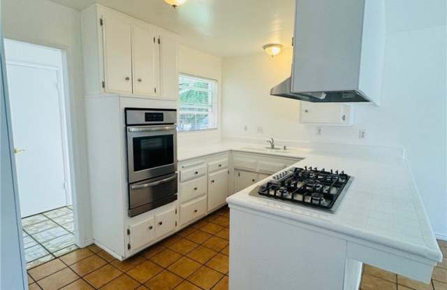 17598 Chestnut Street Gallery 2