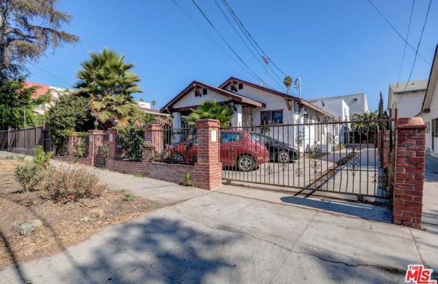 1534 N Mariposa Ave photos photos