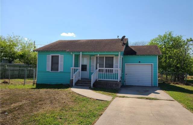 2909 Charles Drive photos photos