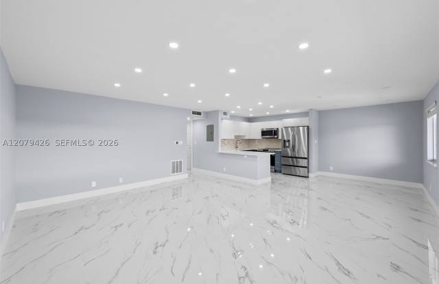 1400 NE 54th St Gallery 2
