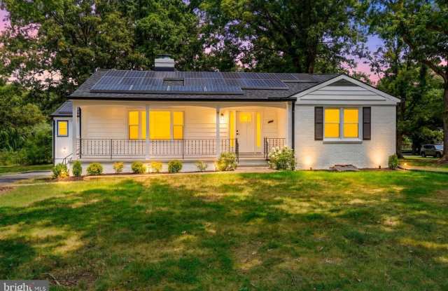 2608 HOLLY DR photos photos