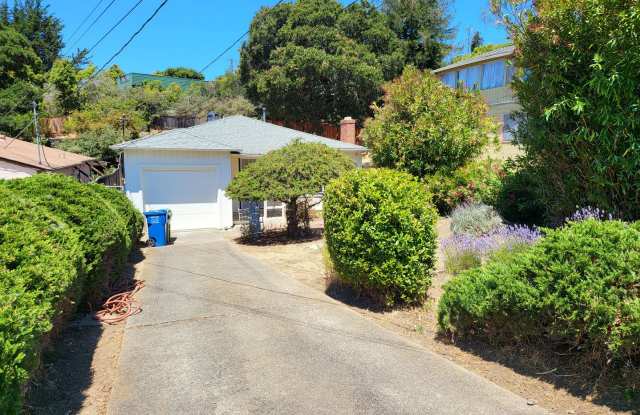Single Story Home Located in the hills of El Cerrito photos photos