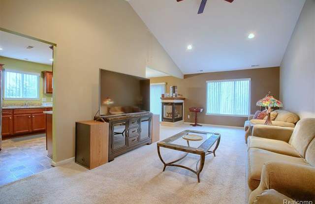 14410 SHADYWOOD Drive Gallery 3