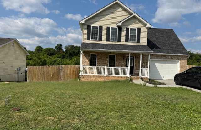 2 story home with 1 car garage and fenced yard photos photos 2 story home with 1 car garage and fenced yard photos photos