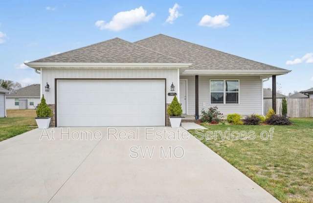 747 N. Jozlynn Ave. - 747 N Jozlynn Ave, Greene County, MO 65738 747 N. Jozlynn Ave. - 747 N Jozlynn Ave, Greene County, MO 65738