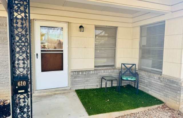 610 E Rector St - 610 East Rector Street, San Antonio, TX 78216