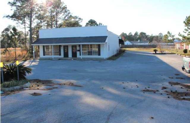 2211 FL-87 - 2211 Florida Highway 87, Navarre, FL 32566