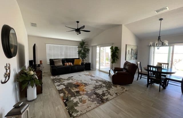 4894 Brock Ct Gallery 3