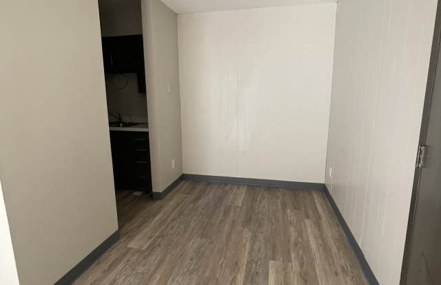 2936 Brookside Drive Gallery 3