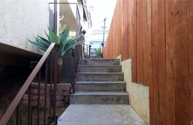 2061 Chatsworth Boulevard Gallery 4