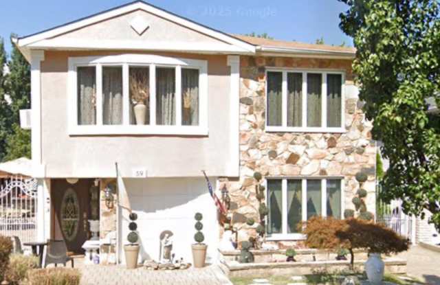 59 Oak Lane Gallery 1