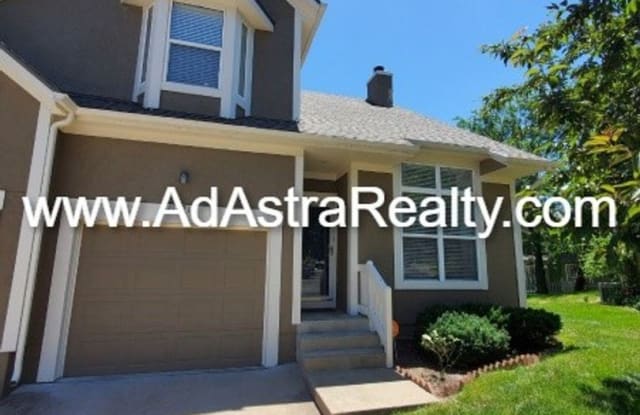 11421 W 113th St - 11421 West 113th Street, Overland Park, KS 66210