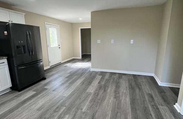 3574 New Manchester Highway Gallery 4