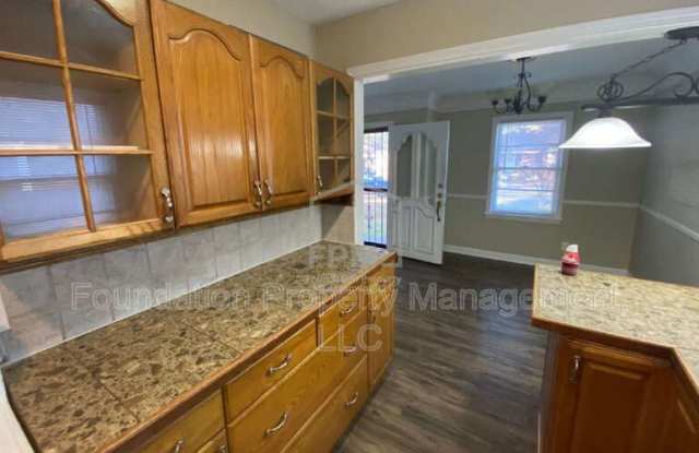 4739 Durbin Avenue Gallery 4
