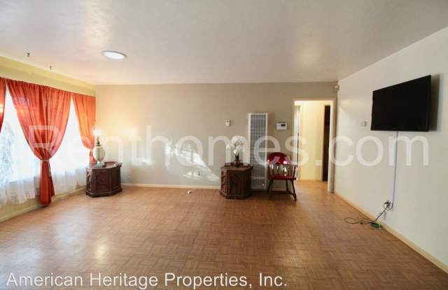 2035 Laurinda Place Gallery 2