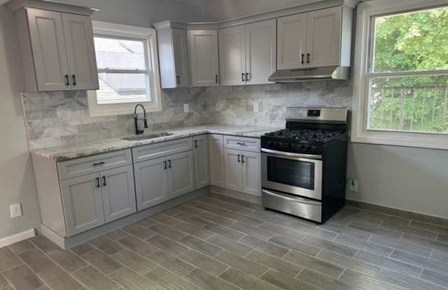 157 3Rd St photos photos