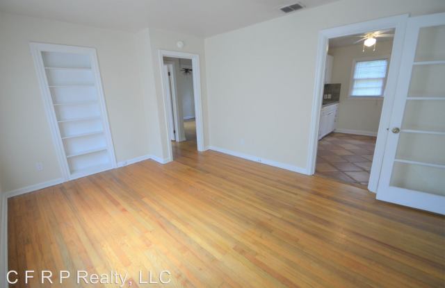 3211 Anderson Pl Gallery 2