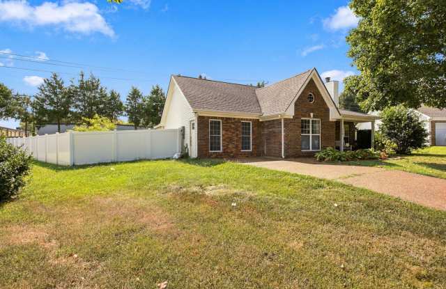 2504 Wyatt Court Gallery 1