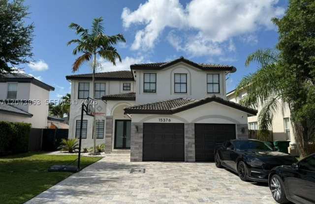 15376 SW 13th Ter photos photos