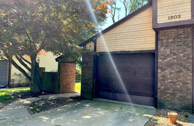 1903 Muny Vista Ct., Apt A Gallery 2