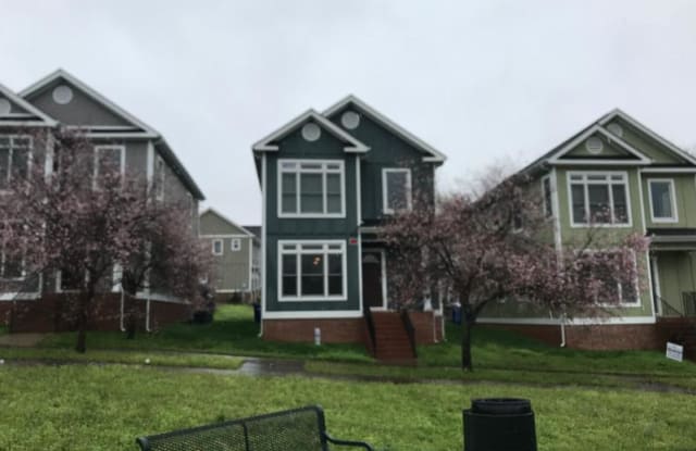 905 Wall St - 905 Wall Street, Chattanooga, TN 37403