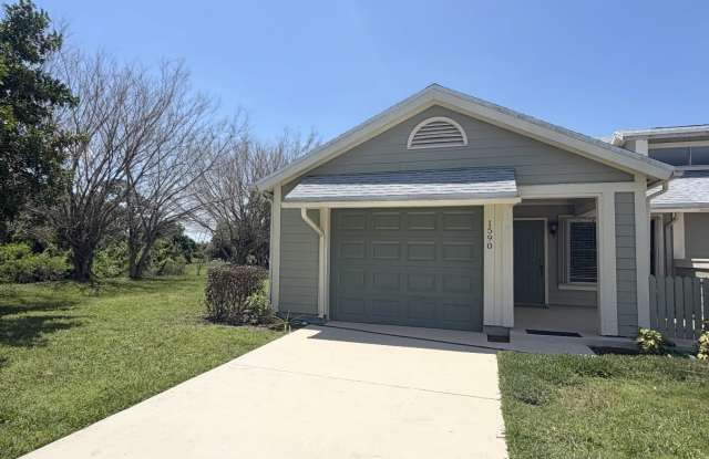 1590 Southeast Dewberry Court photos photos