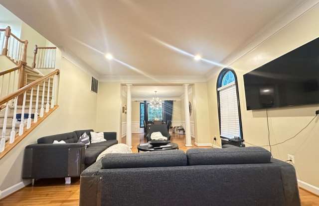 8212 CALM POND Court Gallery 4