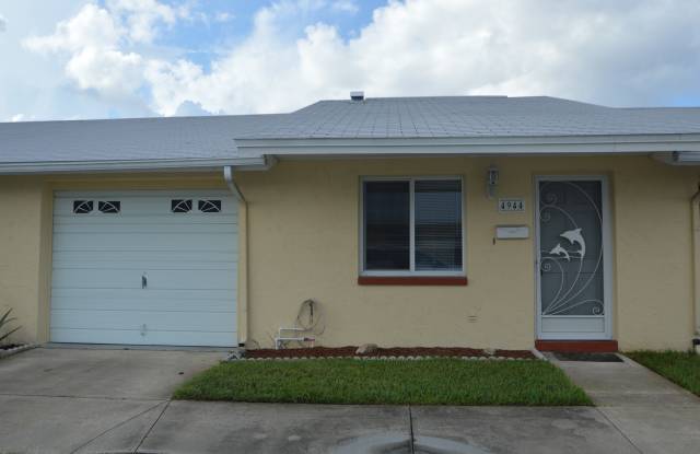 2 Bedroom/1Bath with Garage 55+ Community New Port Colony!- $1100 NO PETS AVAILABLE NOW! - 4944 Hazner Street, Pasco County, FL 34652