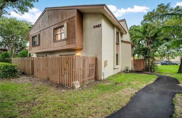 11483 SW 109th RD - 11483 Southwest 109th Road, Kendall, FL 33176 11483 SW 109th RD - 11483 Southwest 109th Road, Kendall, FL 33176