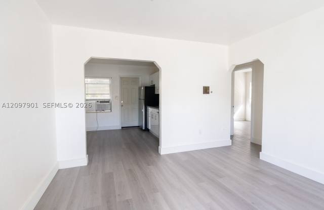 7021 NW 4th Ct Gallery 1