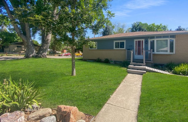 6319 Iris Way - 6319 Iris Way, Arvada, CO 80004