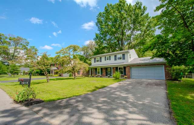 Recently Updated! 4 Bed/2.5 bath home w/basement, 2 car garage in Crossgate Subivision photos photos