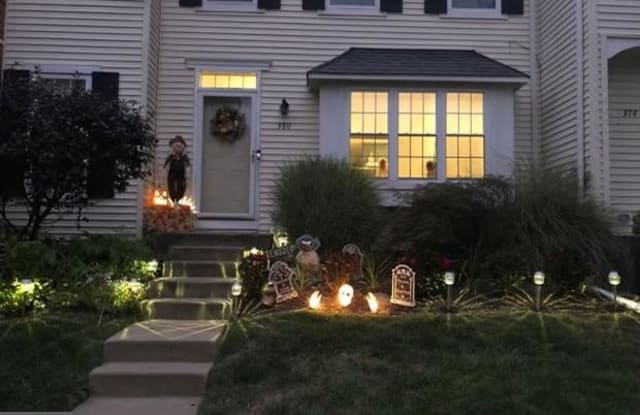 380 IVANHOE COURT - 380 Ivanhoe Court, Fairless Hills, PA 19047