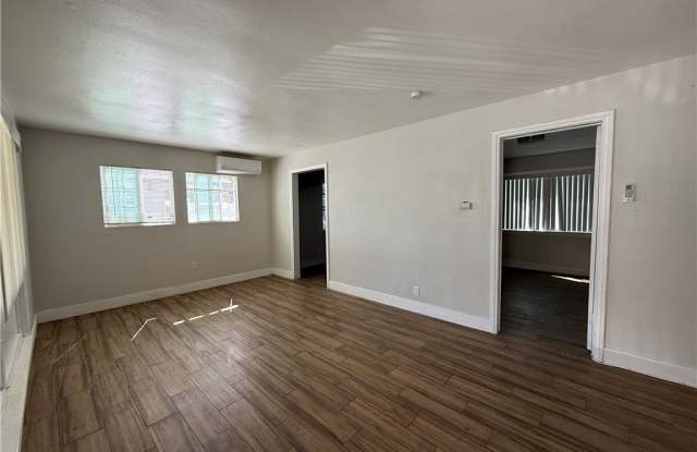 924 W Chestnut - 924 West Chestnut Avenue, Santa Ana, CA 92703