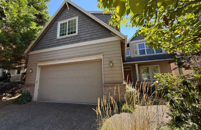 12540 NW Brimpton Court ~ Elegant Bethany Home with NEW Carpet & Fresh Paint Gallery 3