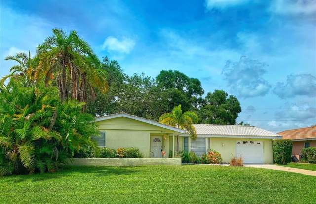3370 SPRING MILL CIRCLE - 3370 Spring Mill Cir, Southgate, FL 34239