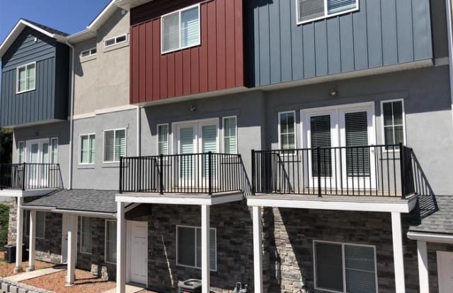 72 South 130 East - 72 S 130 E, North Salt Lake, UT 84054