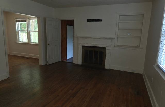 1503 Laurel Street Gallery 3
