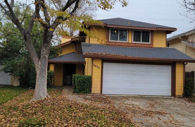 Adorable 3 bedroom 2.5 bath home photos photos