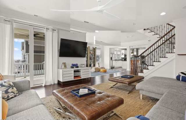 46 Seaview Avenue - 46 Seaview Avenue, Long Branch, NJ 07740