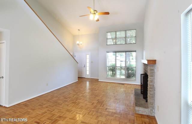 1433 Overton Lane Gallery 4