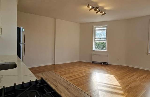 1700 Kennedy Boulevard Gallery 4
