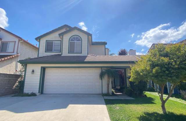 3 bed, 2 1/2 bath home in the foothills of central Simi Valley - 3014 Sleepy Hollow Street, Simi Valley, CA 93065
