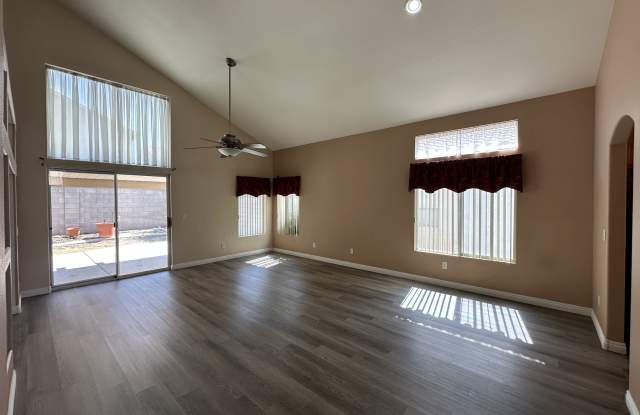 903 Sterling Thorn Court Gallery 3
