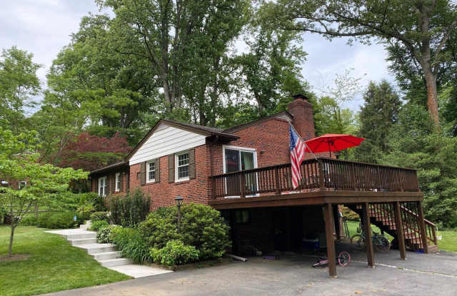 2839 CEDAREST Road Gallery 3