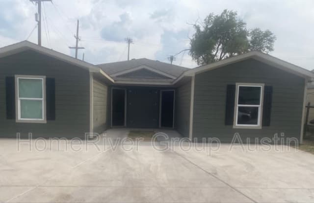 2108 N Bois D Arc Ave - 2108 North Bois D'Arc Avenue, Tyler, TX 75702